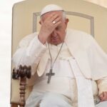 El papa suspende su agenda por fiebre